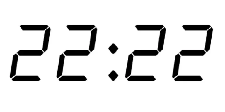 Znaczenie godziny 22:22 – Symbolika „perfekcyjnej” godziny lustrzanej
